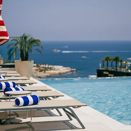 Отель Voco Malta By Ihg Сент Джулианс