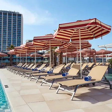 Voco Malta By Ihg מלון