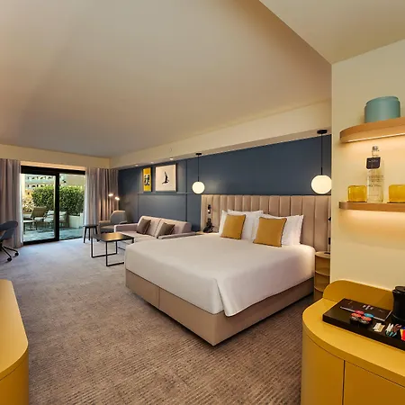 Voco Malta By Ihg מלון