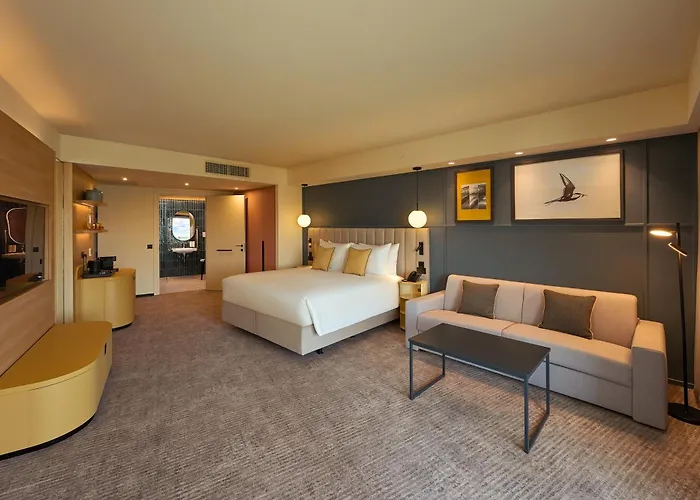 Hotel Voco Malta By Ihg