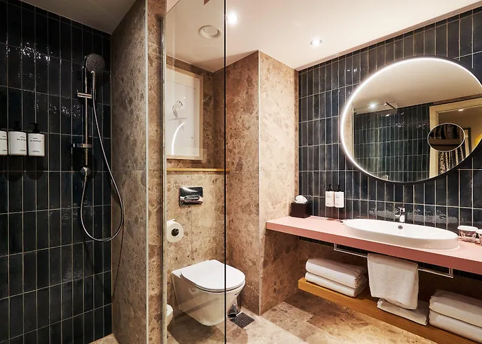 Otel Voco Malta By Ihg 5*