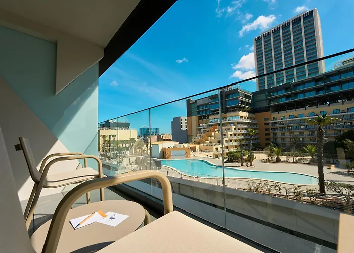 Hotel Voco Malta By Ihg 5*